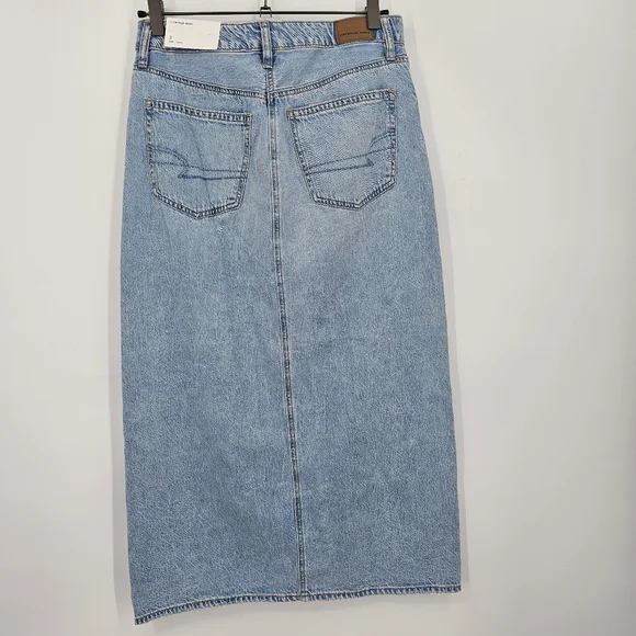 American Eagle Low-Rise Denim Maxi Skirt NWT | Size 2 - Picture 3 of 6